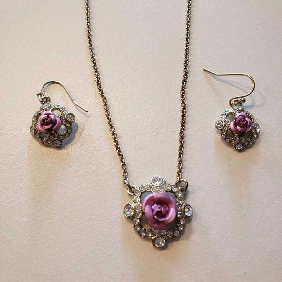 Avon | Jewelry | Vintage Avon Nrt Pink 
